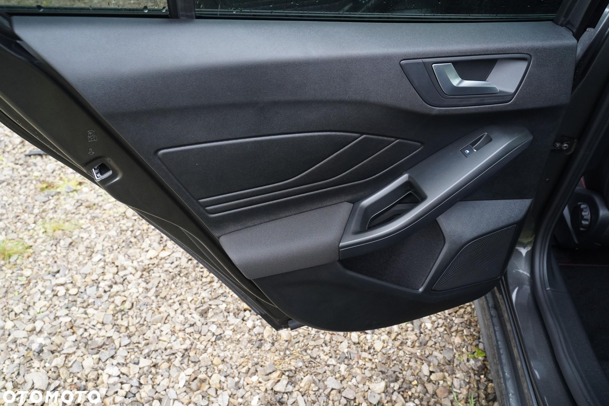 Ford Focus 1.0 EcoBoost mHEV ST-Line X - 8