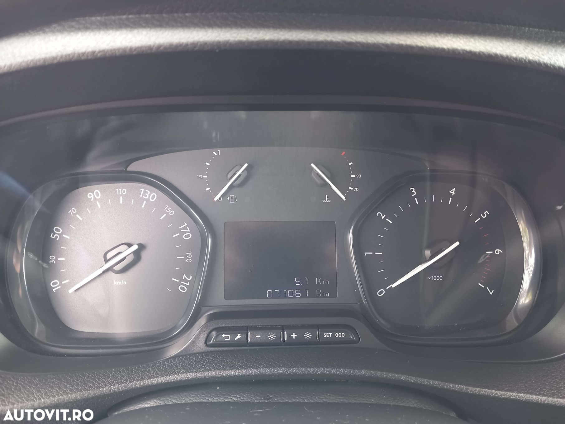 Toyota ProAce - 10