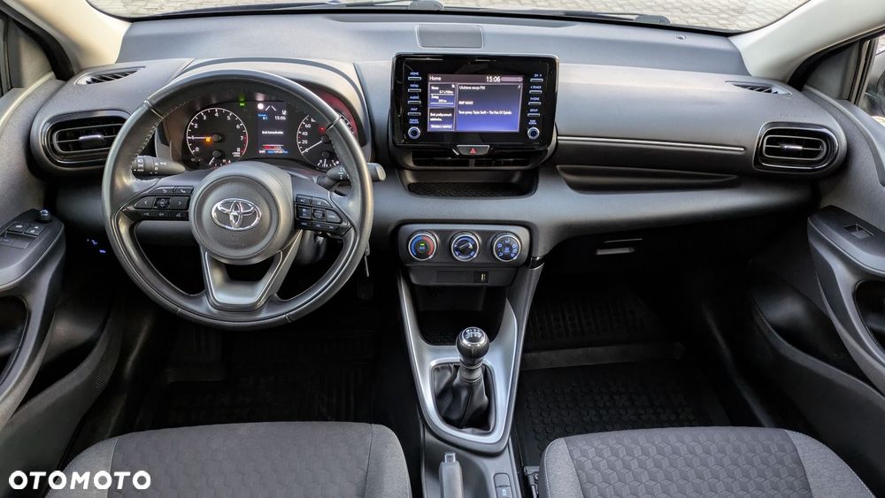 Toyota Yaris - 10