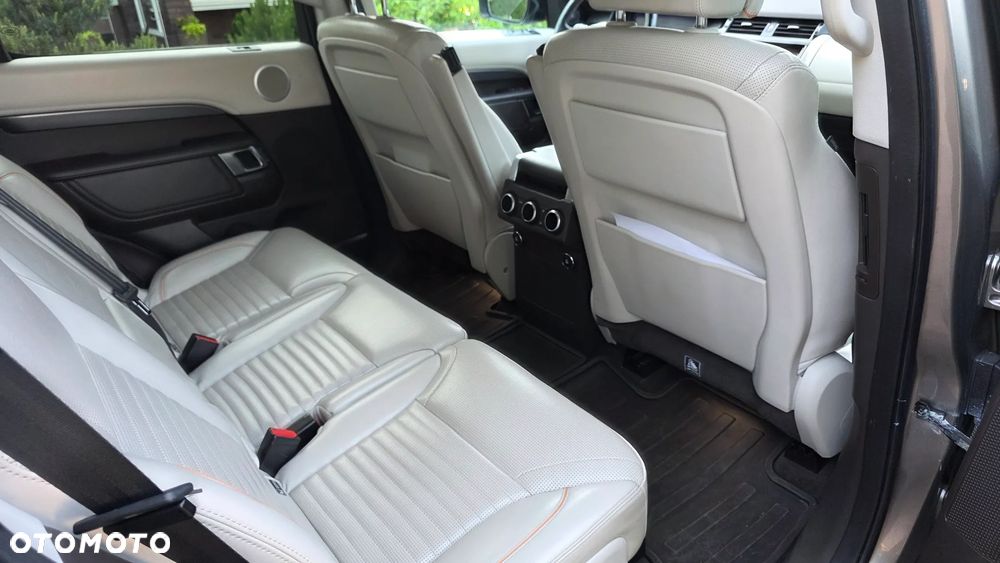 Land Rover Discovery 3.0 TD6 HSE Luxury - 10