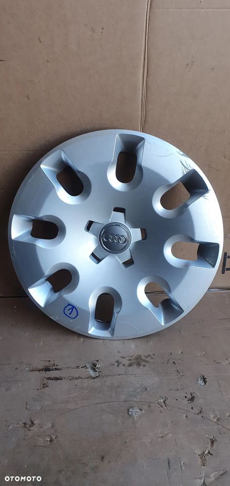 Dekielek kołpak kapsel 15" Audi A1 8X0601147 - 2