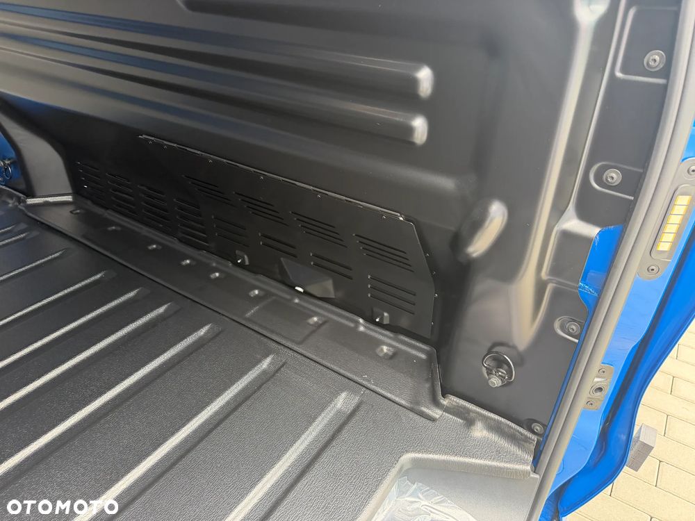 Volkswagen Transporter T7 - 16