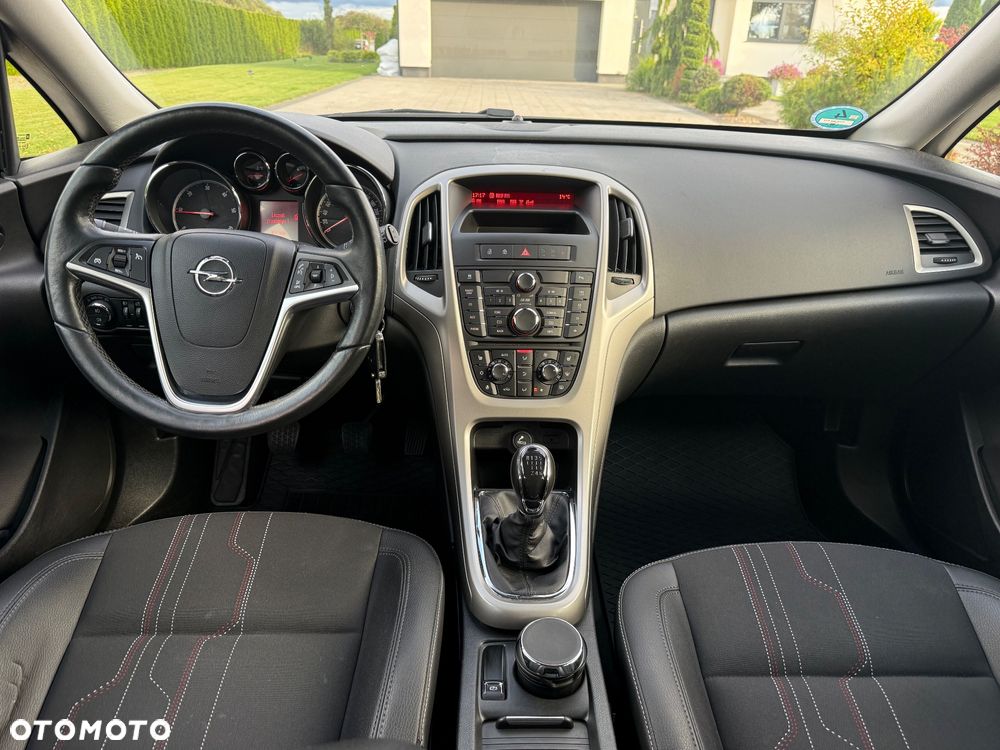 Opel Astra 1.7 CDTI DPF Sports Tourer Design Edition - 9