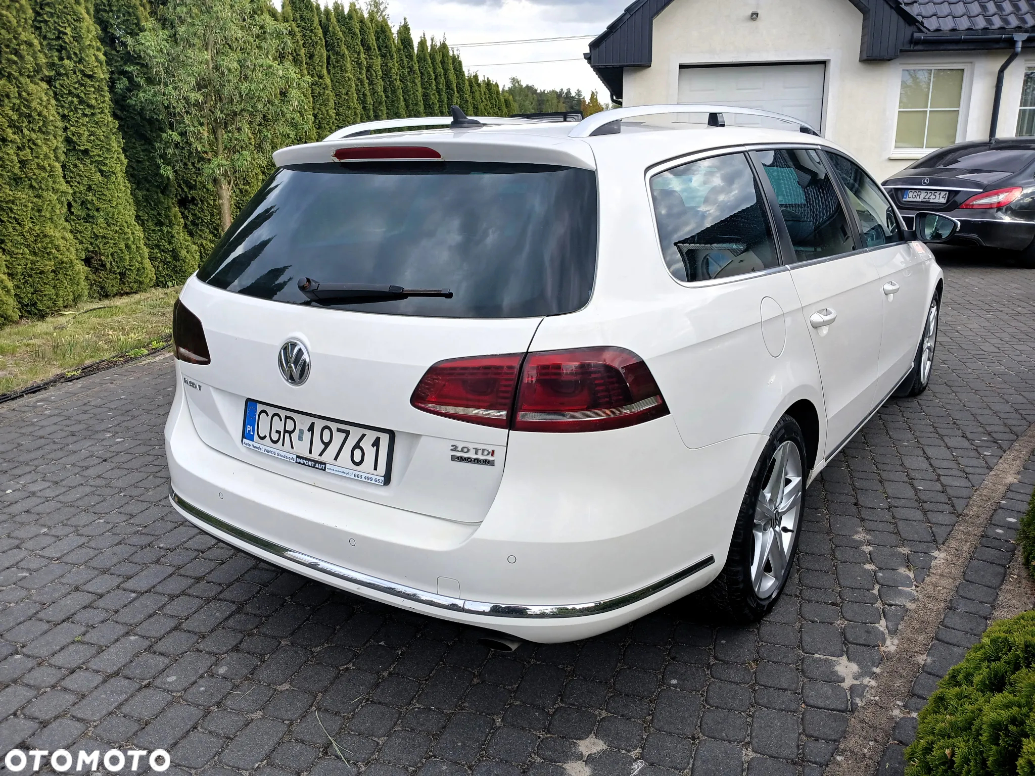 Volkswagen Passat Variant 2.0 TDI DSG BlueMotion Technology Highline - 9