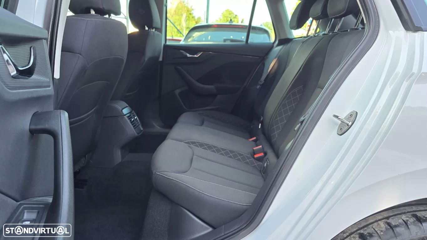 Skoda Kamiq 1.0 TSI Ambition - 19
