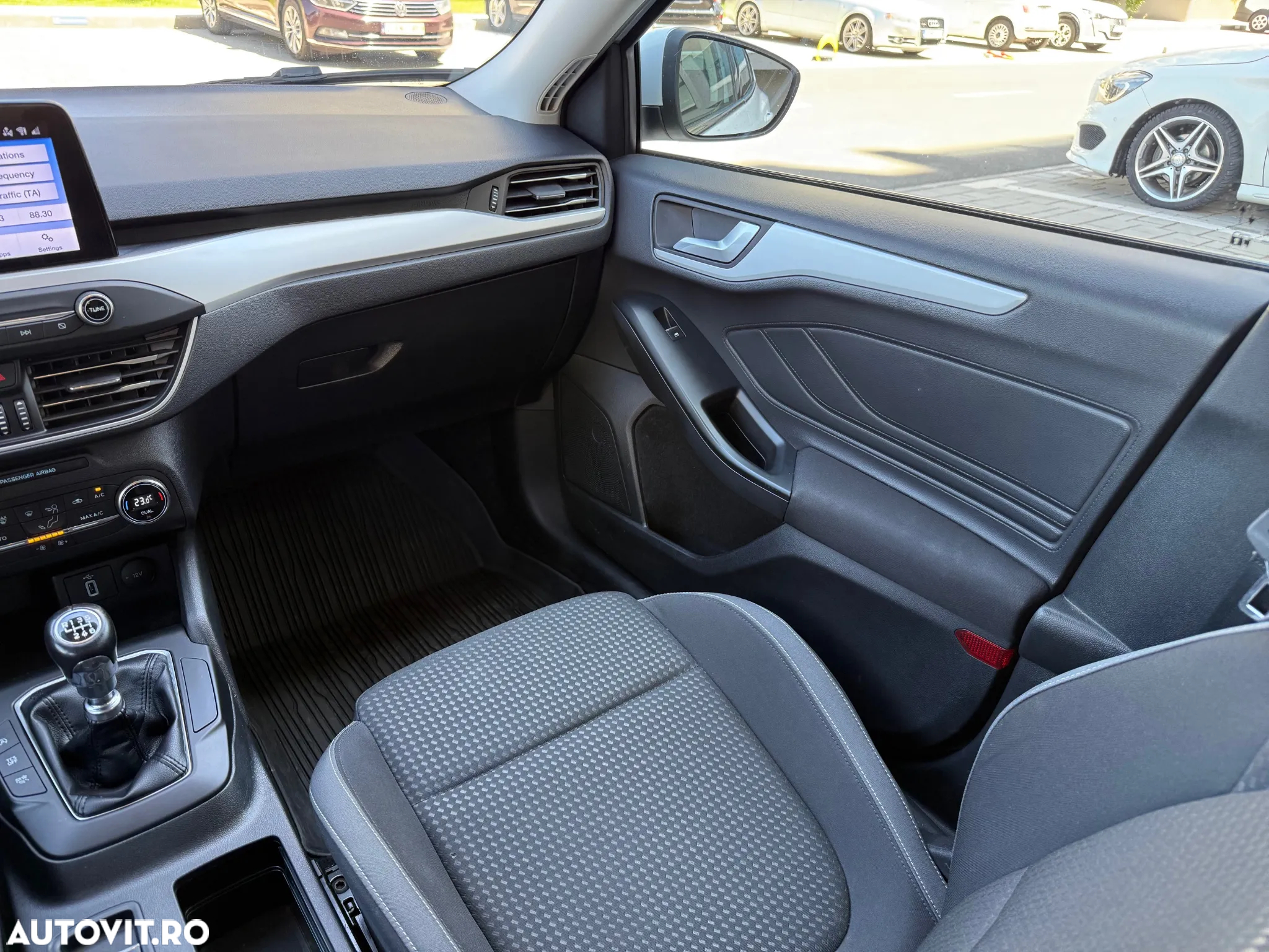 Ford Focus 1.5 EcoBlue Active Business - 8