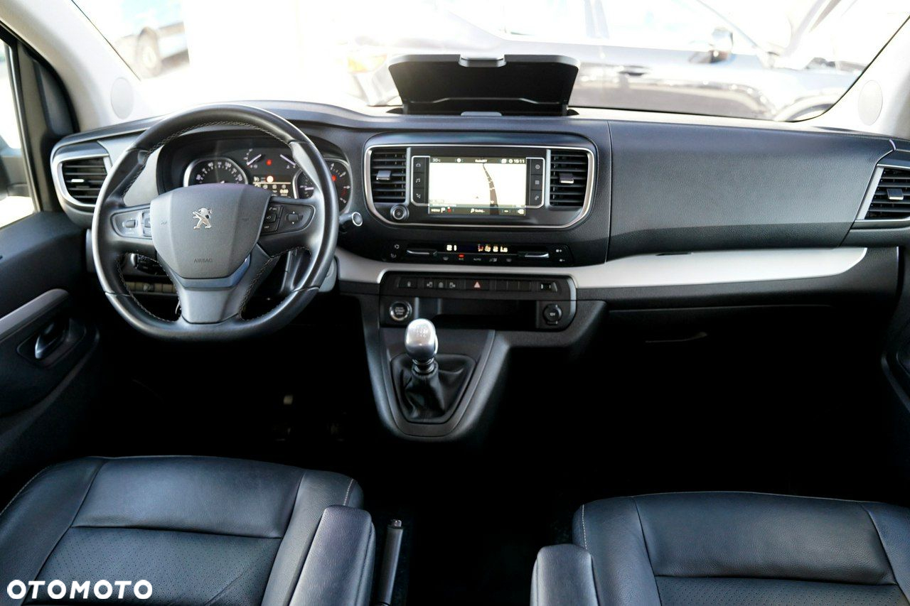 Peugeot Traveller - 37