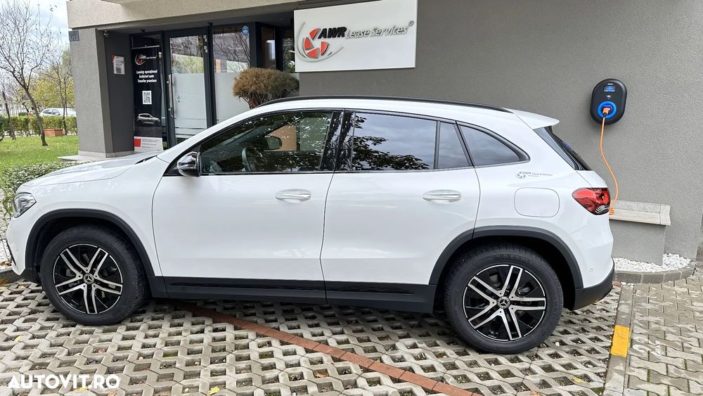 Mercedes-Benz GLA - 21
