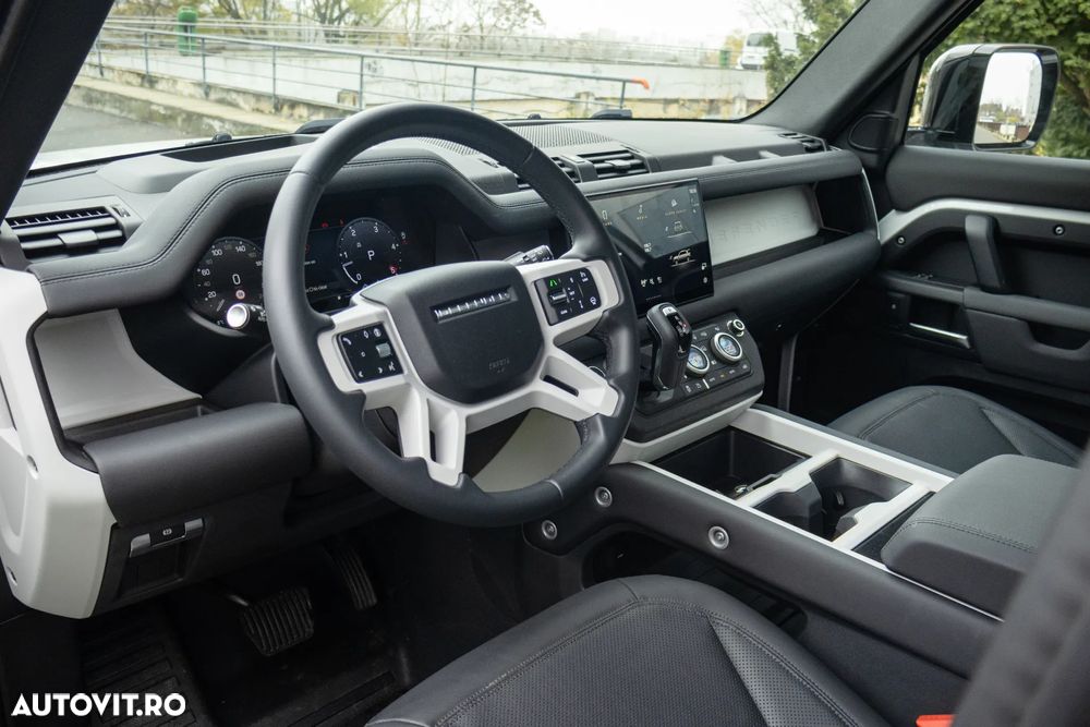 Land Rover Defender 110 3.0 D300 MHEV X-Dynamic SE - 24