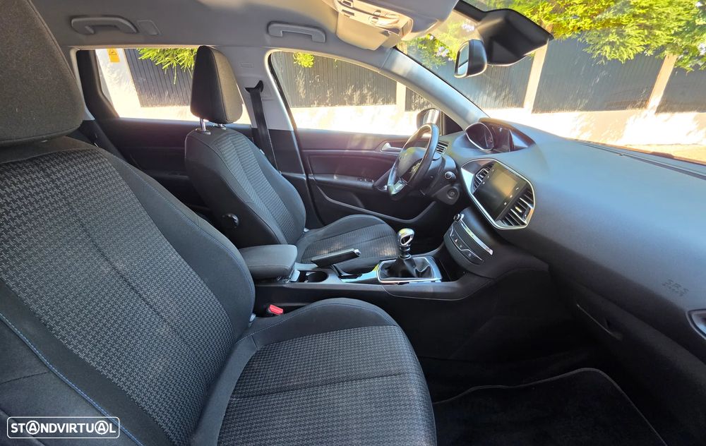 Peugeot 308 SW 1.5 BlueHDi Style - 11