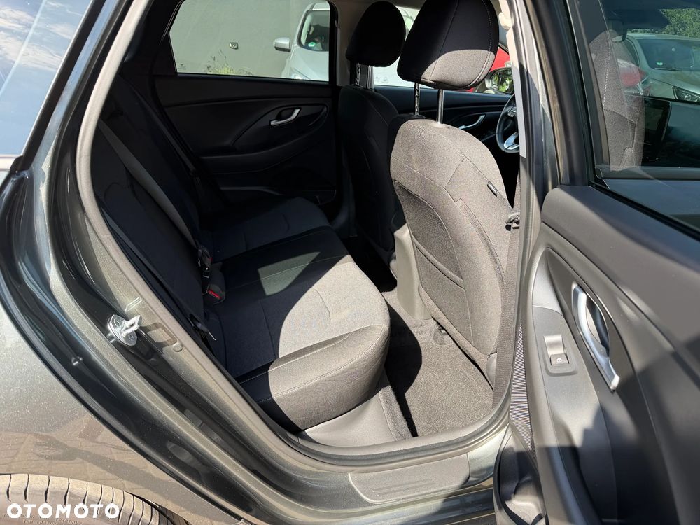 Hyundai i30 1.5 T-GDI 48V-Hybrid Advantage - 24