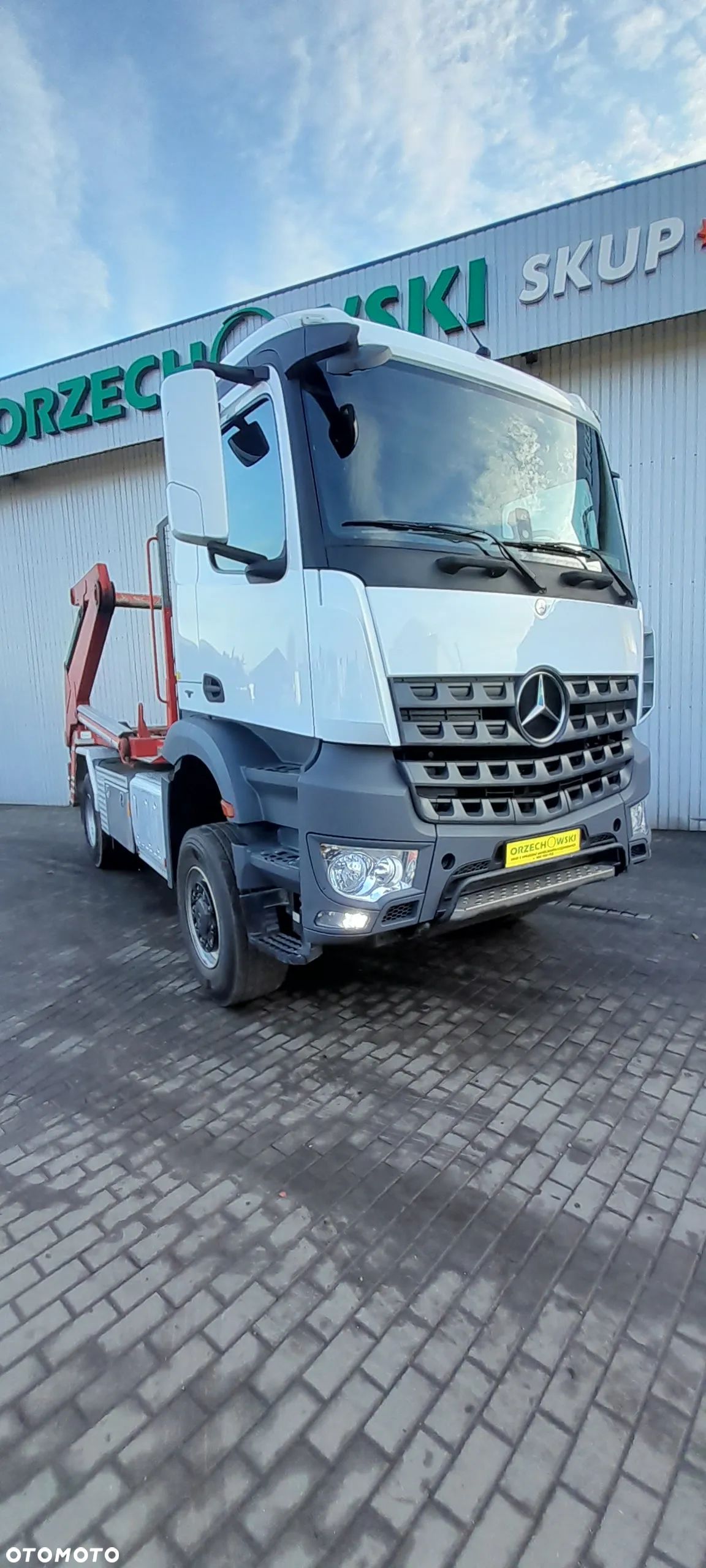 Mercedes-Benz AROCS 2046 - 1