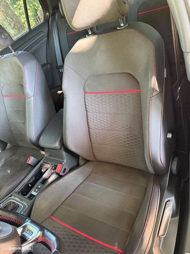 VW Golf - 31