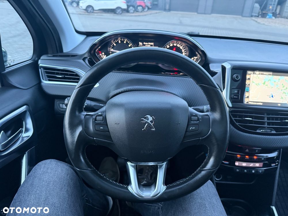 Peugeot 2008 120 VTI Allure - 25