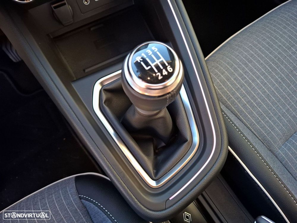 Renault Clio 1.0 TCe Techno Bi-Fuel - 16