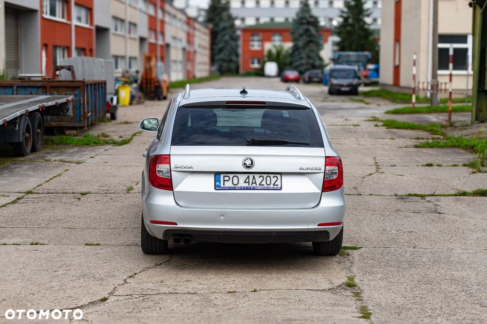 Skoda Superb 2.0 TDI Elegance - 5