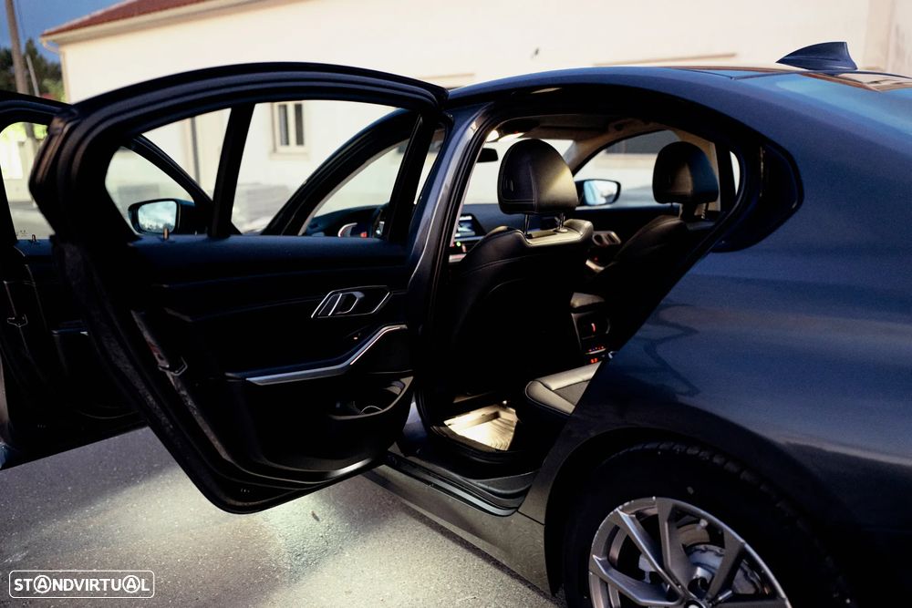 BMW 320 - 16