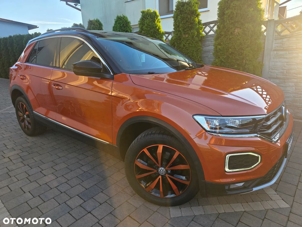 Volkswagen T-Roc - 16