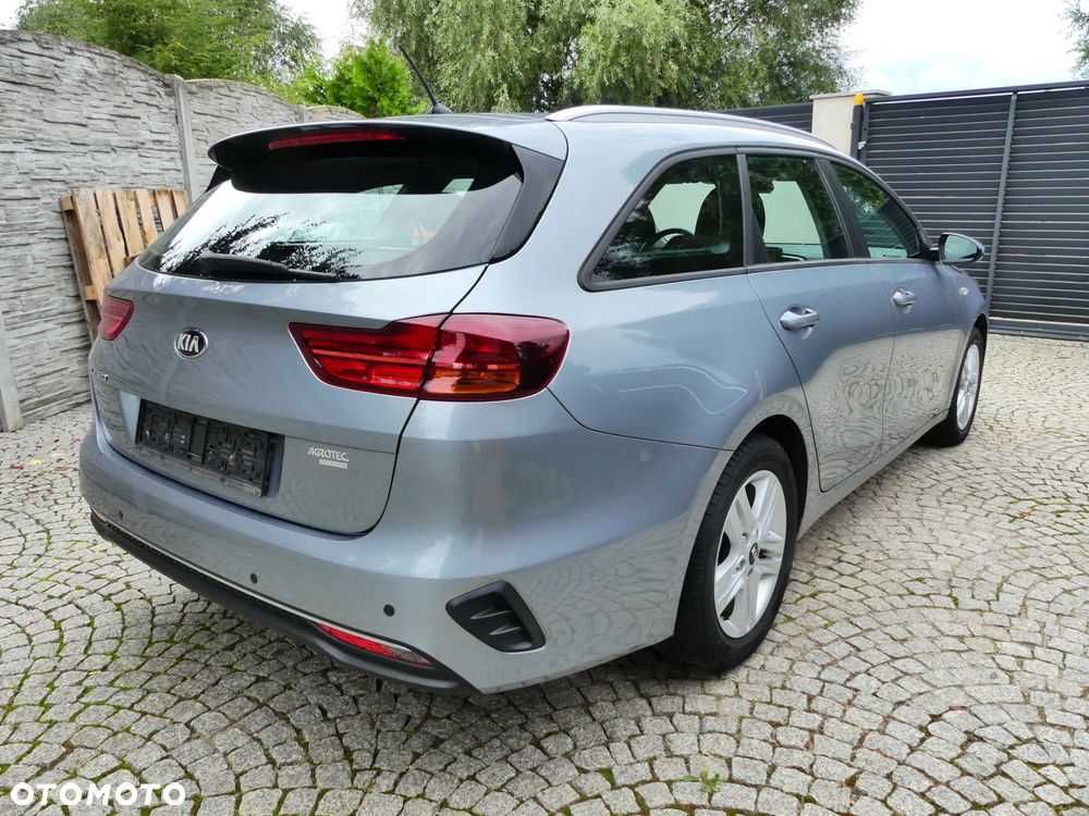 Kia Ceed - 5