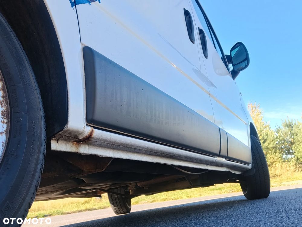 Renault Trafic - 21
