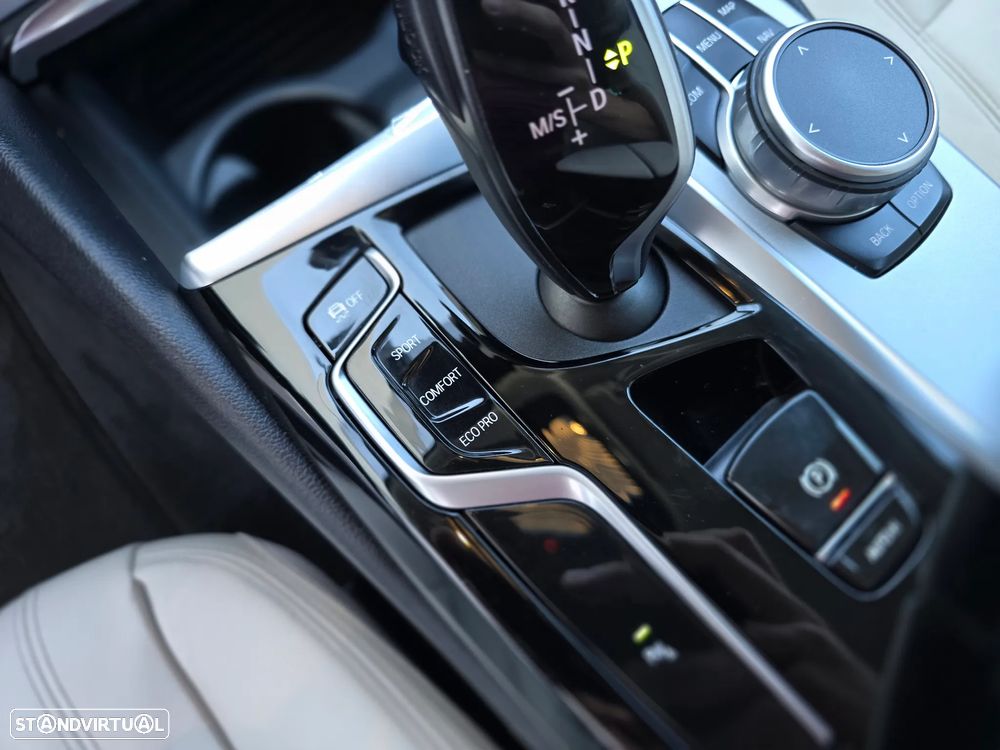 BMW 520 d Pack M Auto - 24