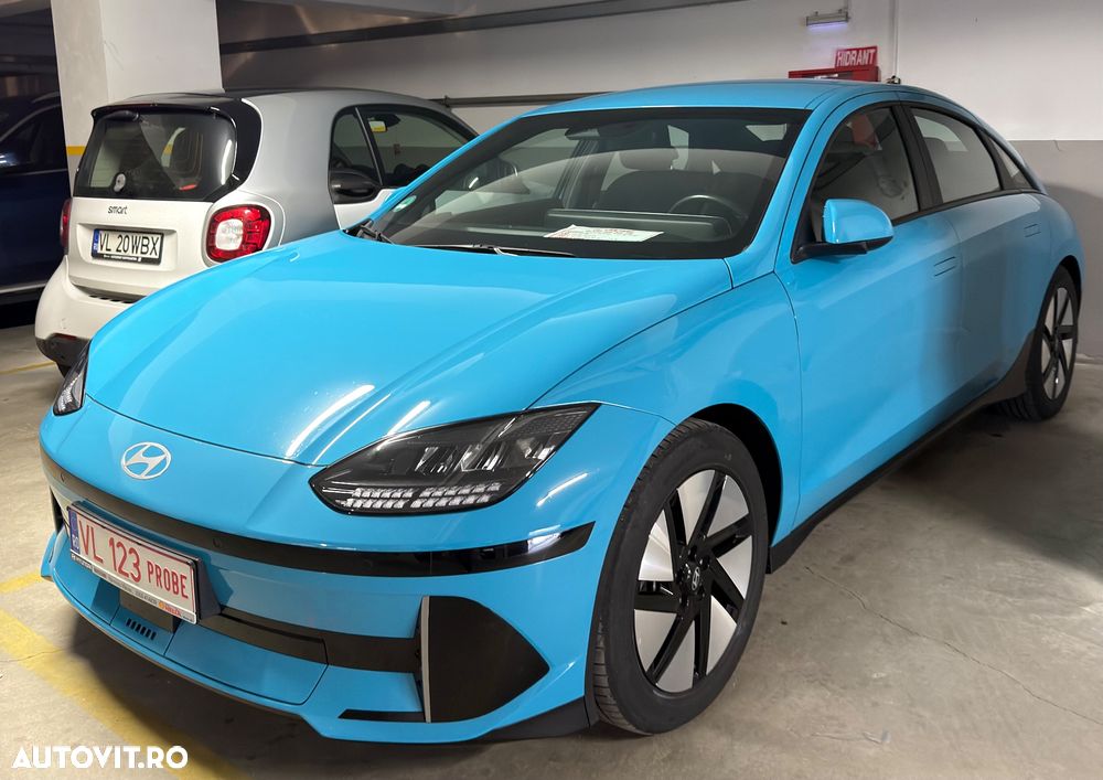 Hyundai IONIQ - 9