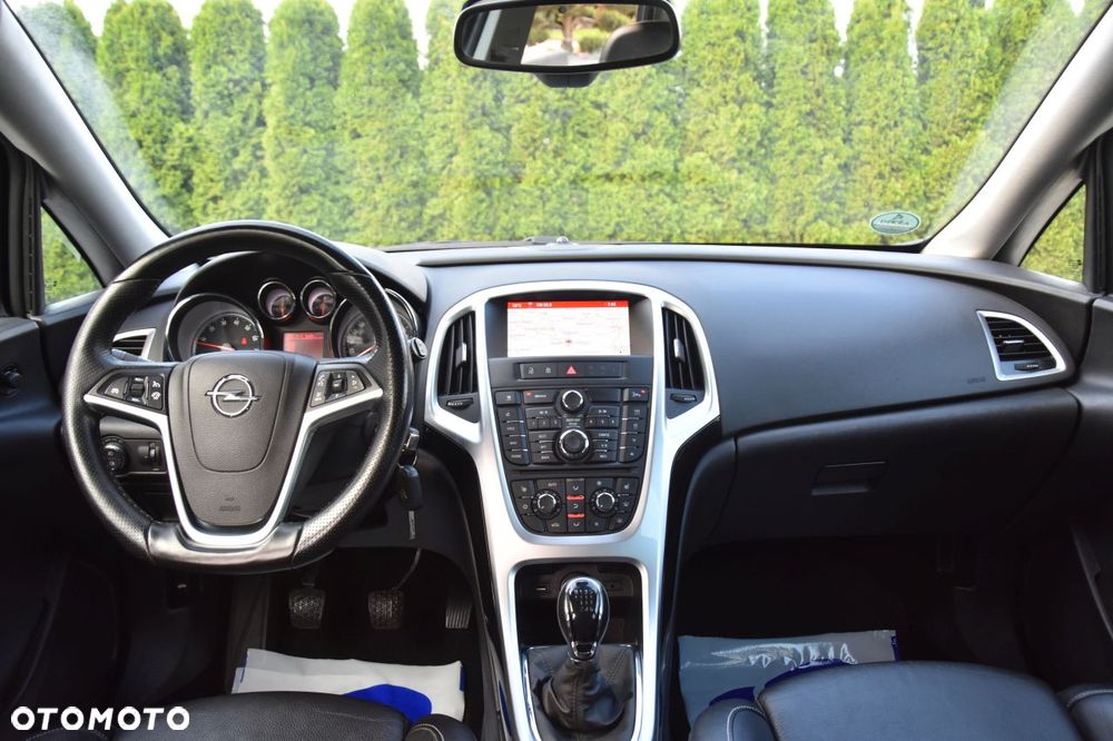 Opel Astra 1.4 Turbo Cosmo - 9