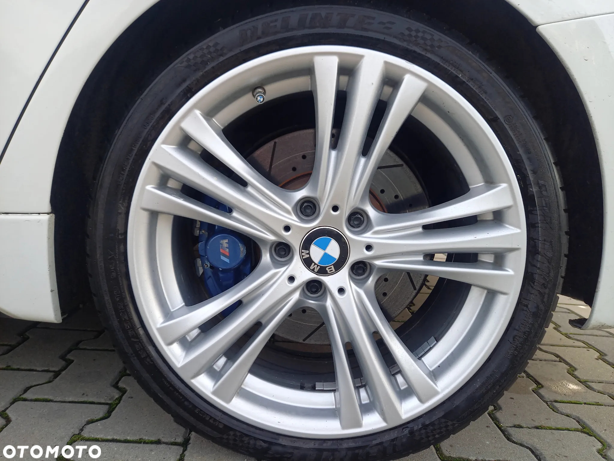 BMW Seria 3 335i xDrive Sport-Aut Luxury Line - 24