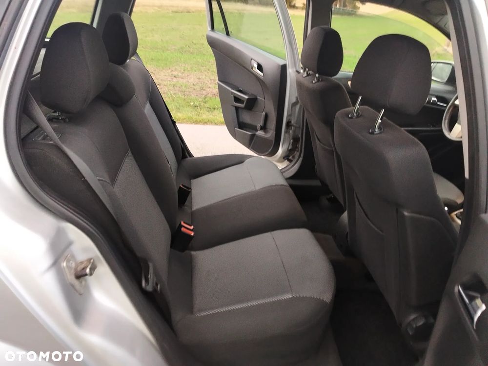 Opel Astra 1.8 Cosmo - 29