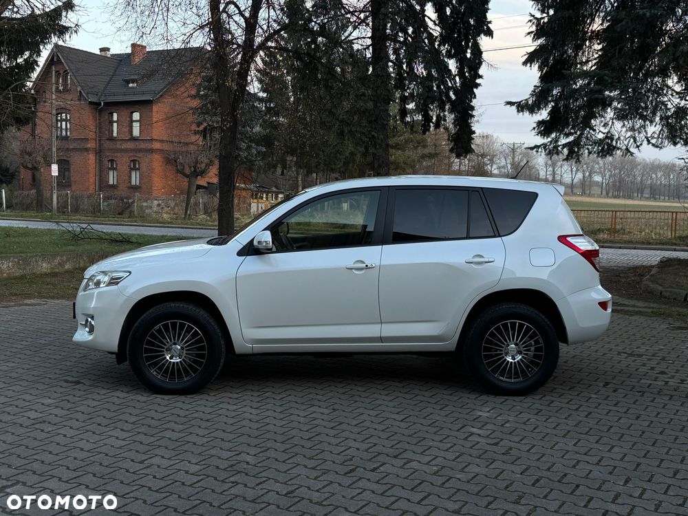 Toyota RAV4 2.2 D-4D Premium - 2
