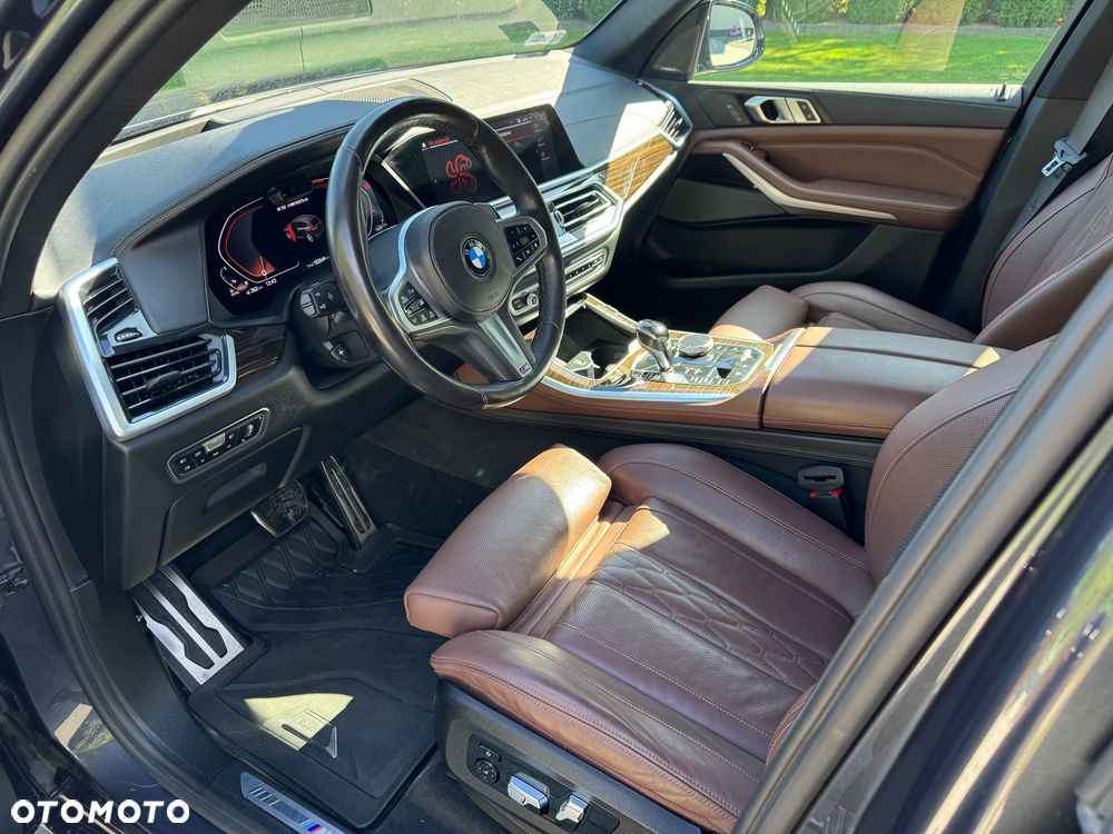 BMW X5 M M50d - 27