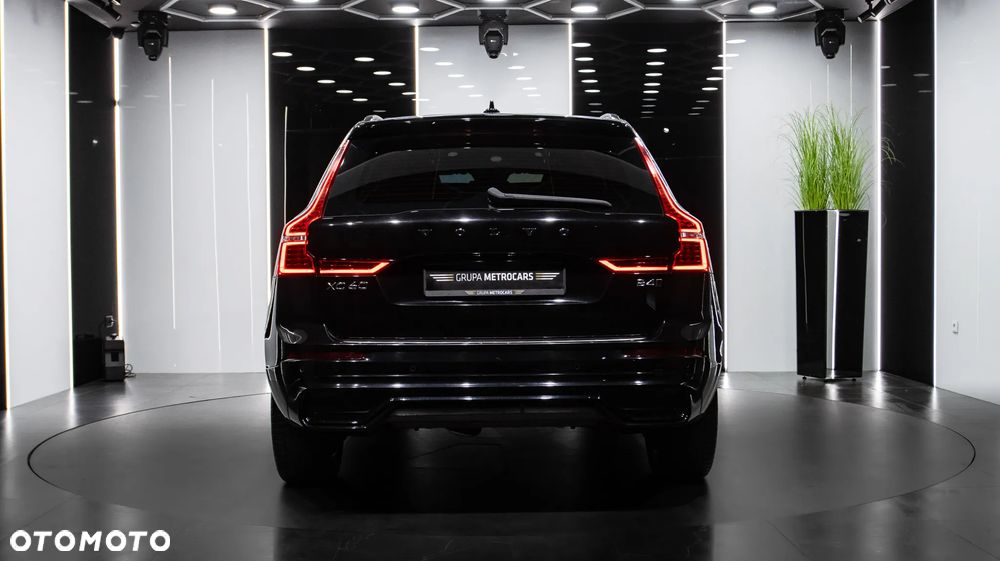 Volvo XC 60 B4 D AWD Plus Dark - 6