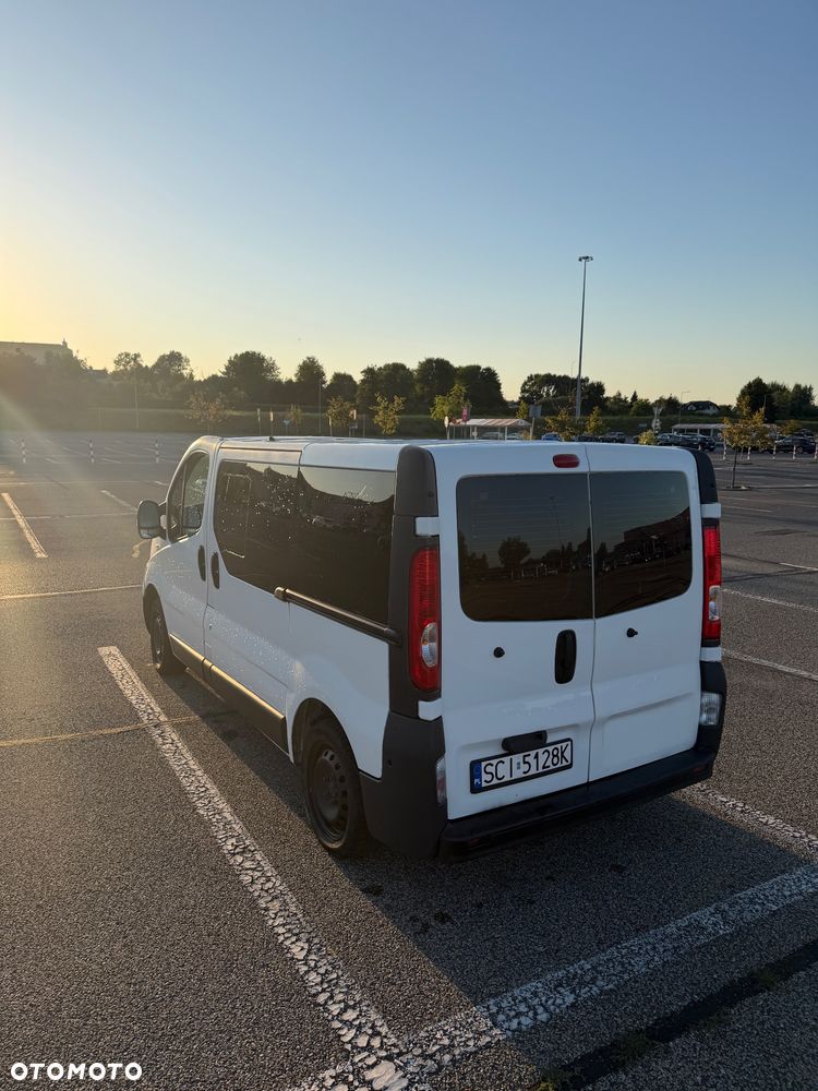 Renault Trafic - 1
