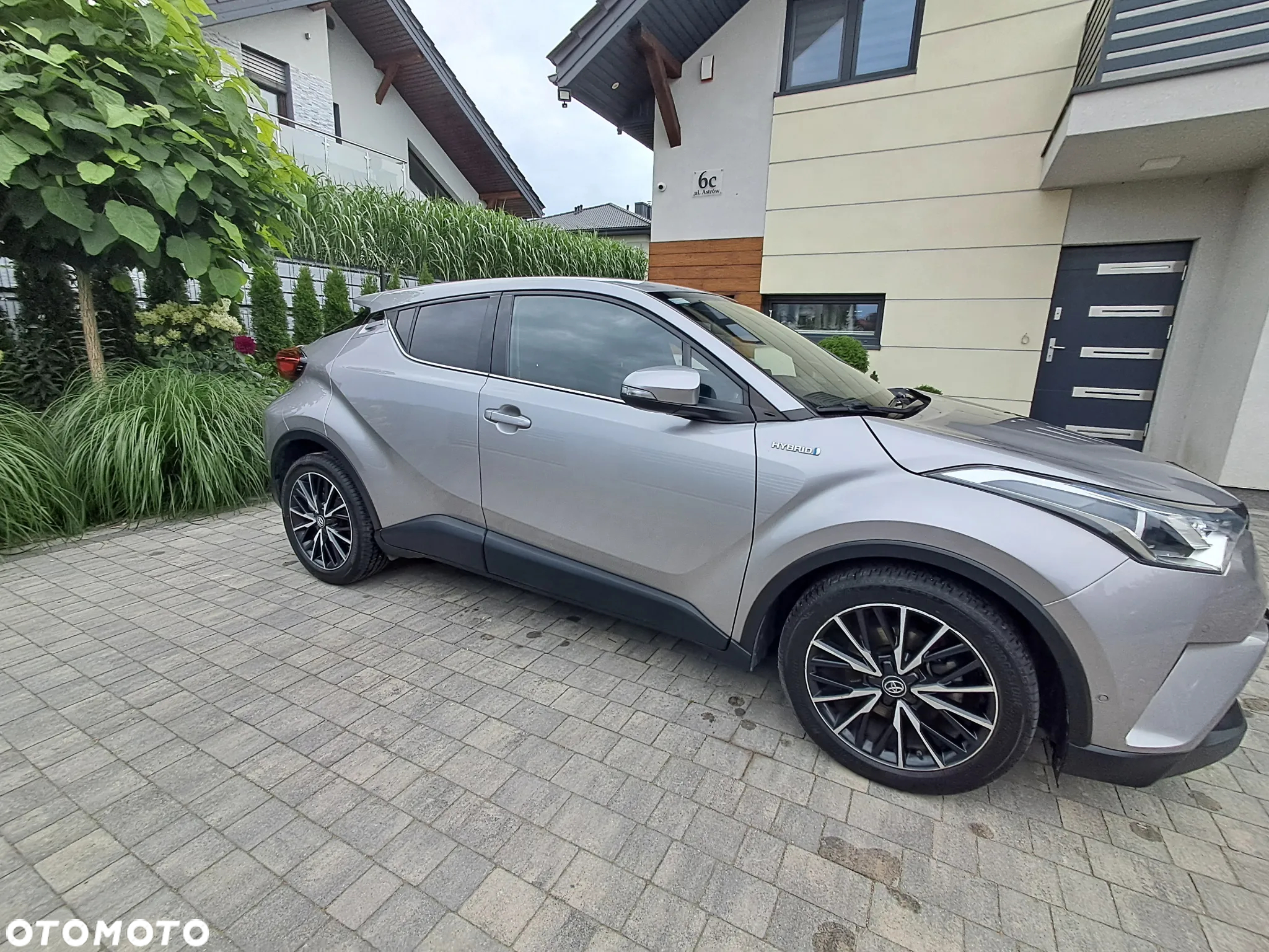 Toyota C-HR 1.8 Hybrid Premium - 9