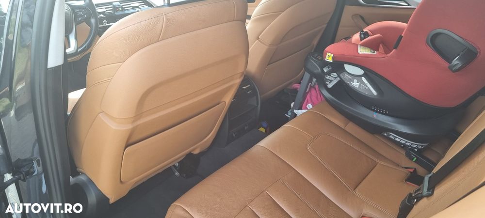 BMW Seria 5 520d Aut. Luxury Line - 11