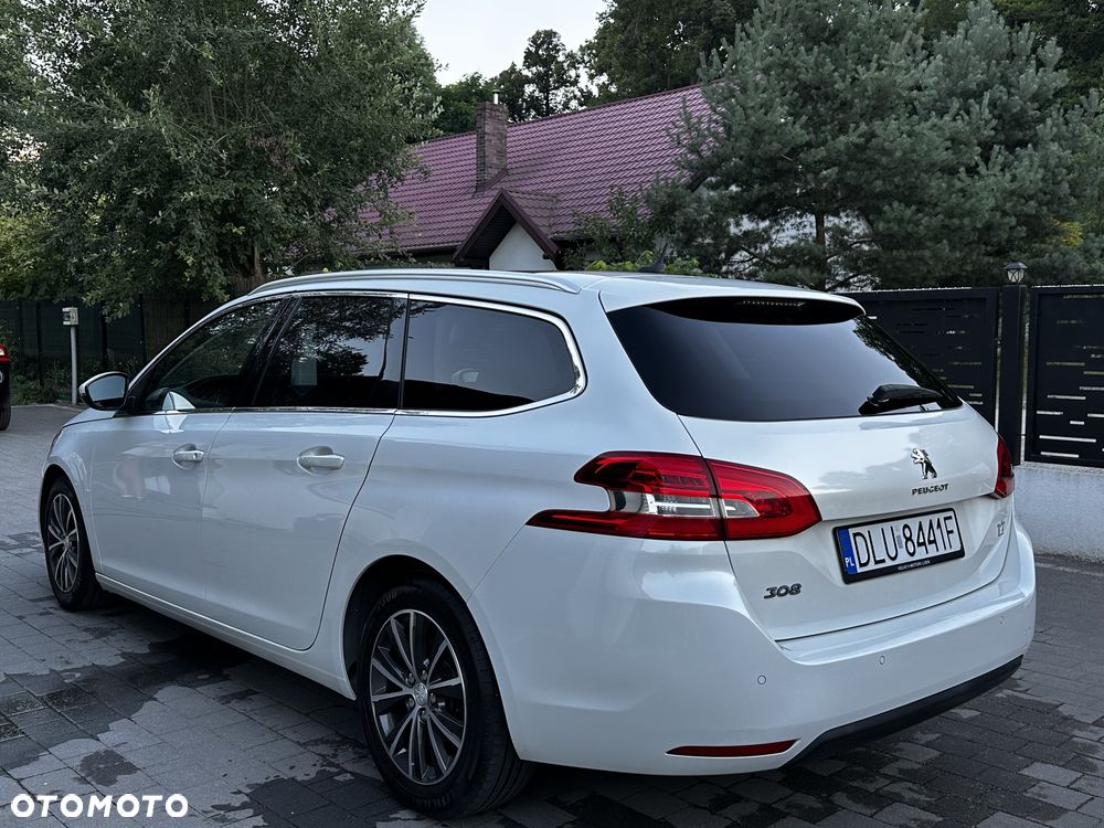 Peugeot 308 - 4