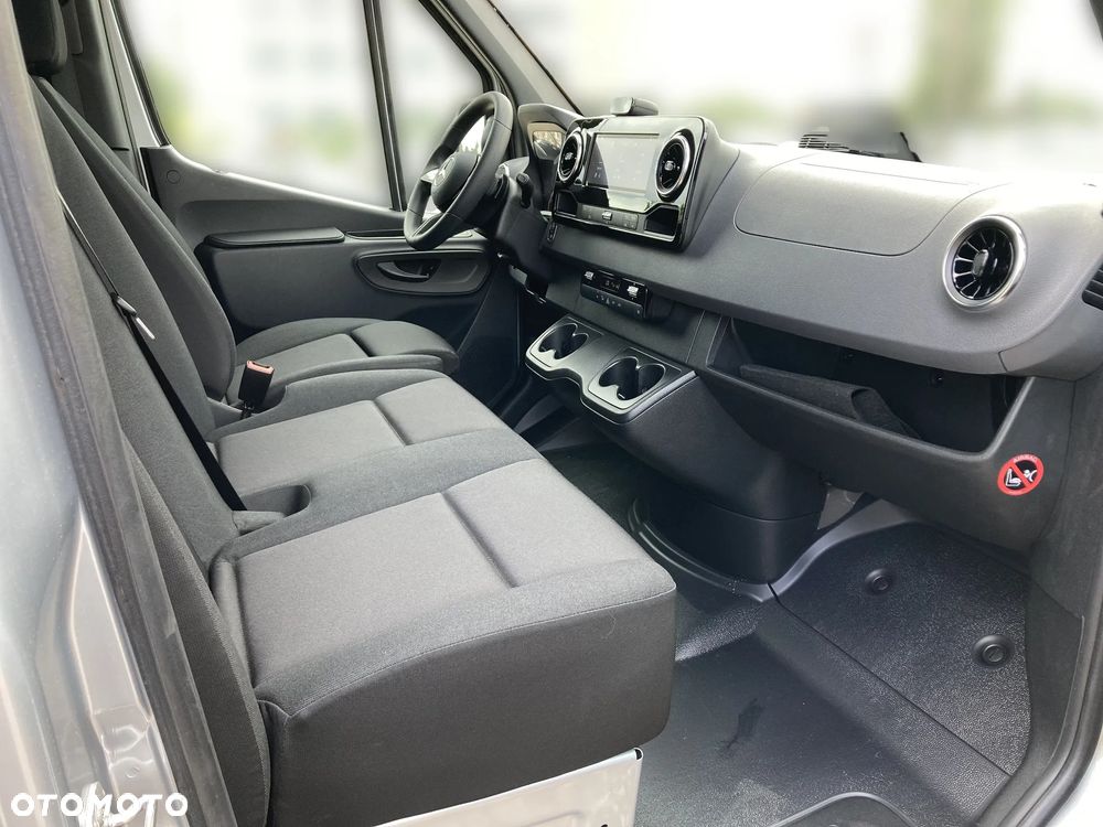 Mercedes-Benz Sprinter 319cdi - 14
