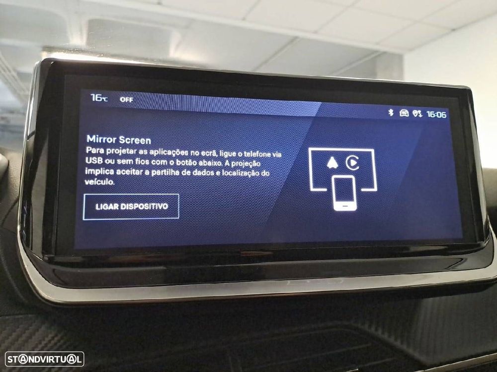 Peugeot 2008 1.2 PureTech Active - 19