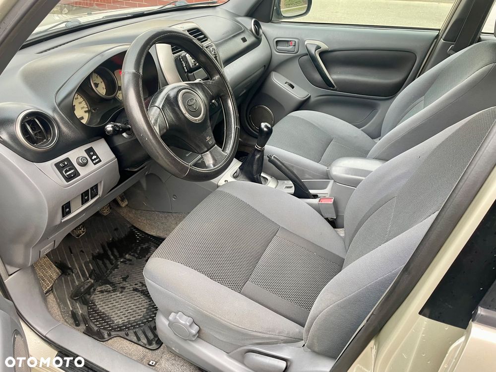Toyota RAV4 D-4D 4x4 Edition - 3