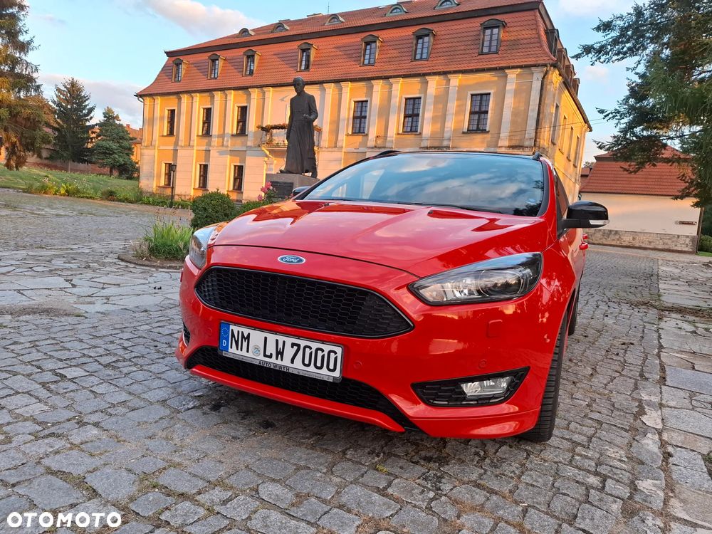 Ford Focus 1.5 EcoBoost ST-Line Red ASS - 1