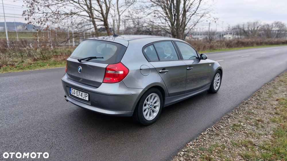 BMW Seria 1 118d DPF - 4