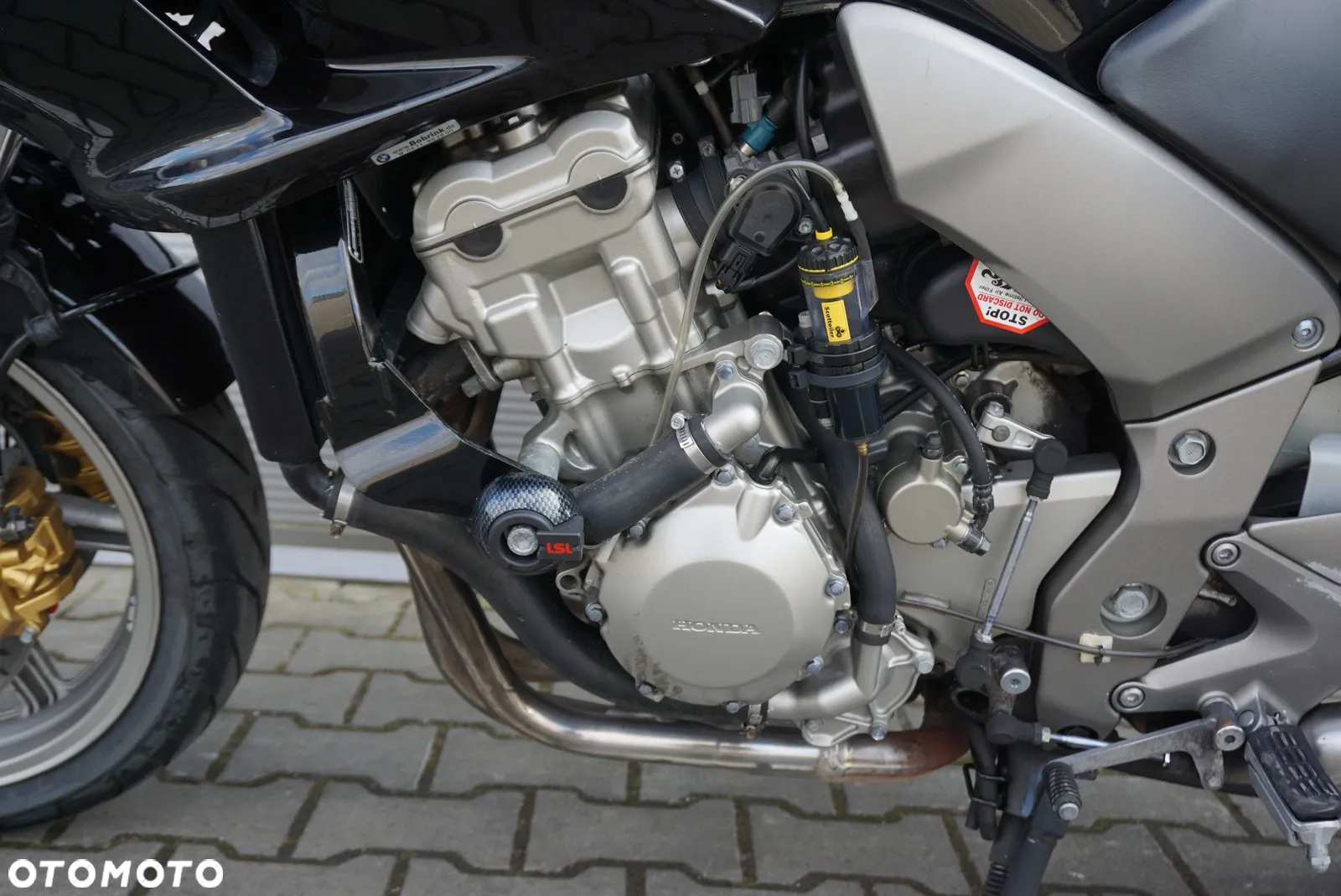 Honda CBF - 12