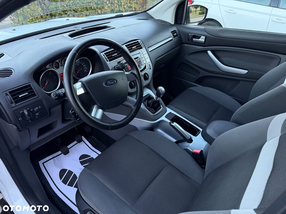 Ford Kuga - 6