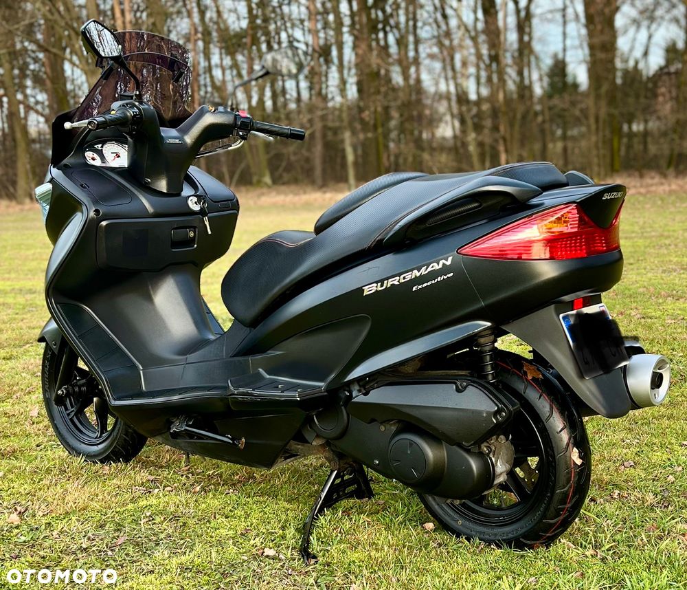 Suzuki Burgman - 4