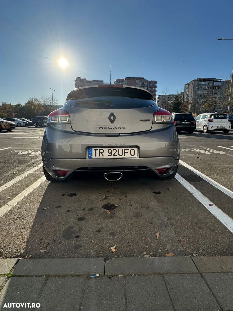 Renault Megane RS 2.0 16V - 5