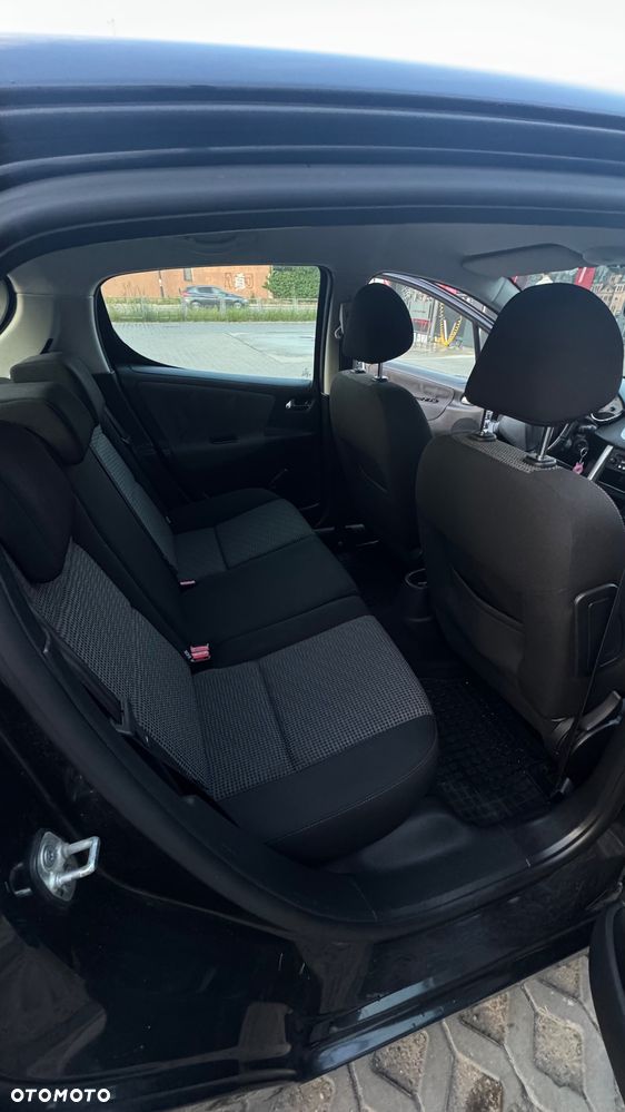 Peugeot 207 1.6 Premium - 9
