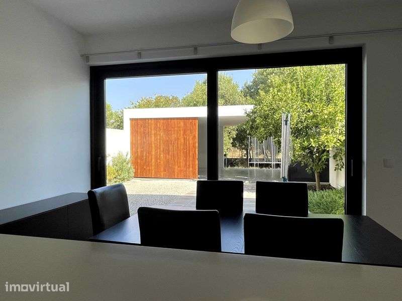 Arrenda-se T3 c/excelente quintal - Grande imagem: 5/8