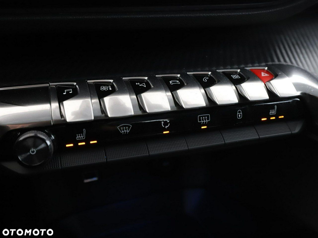 Peugeot 5008 1.2 PureTech Active S&S EAT8 - 28