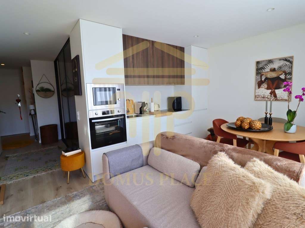 Estúdio T0+1 nos Caulinos, Matosinhos - Elegância e Funcionalidade - Grande imagem: 4/15