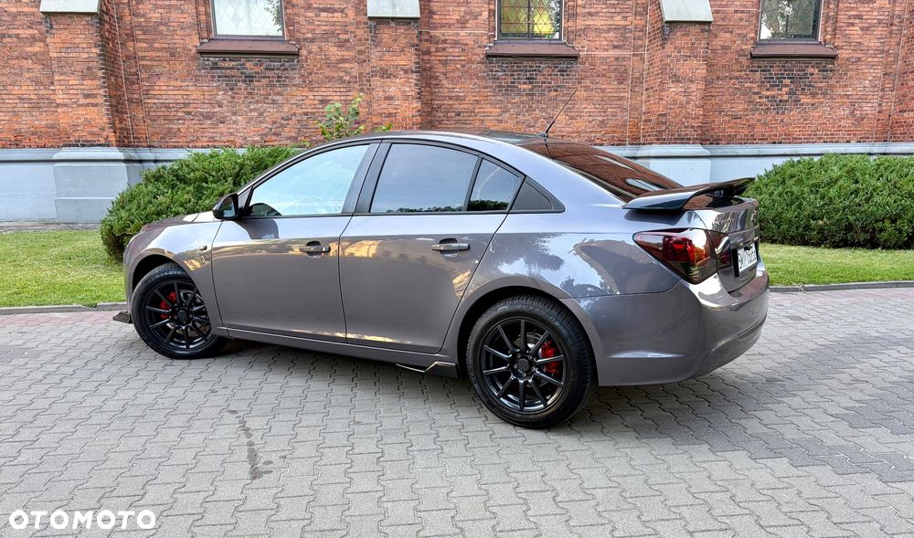Chevrolet Cruze 1.8 LTZ - 21